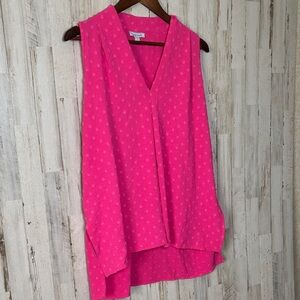 Sleeveless Pink V-Neck Women's Top - Floral & Ivy